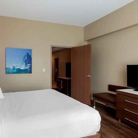 Best Western Plus St. John'S Airport Hotel And Suites Экстерьер фото