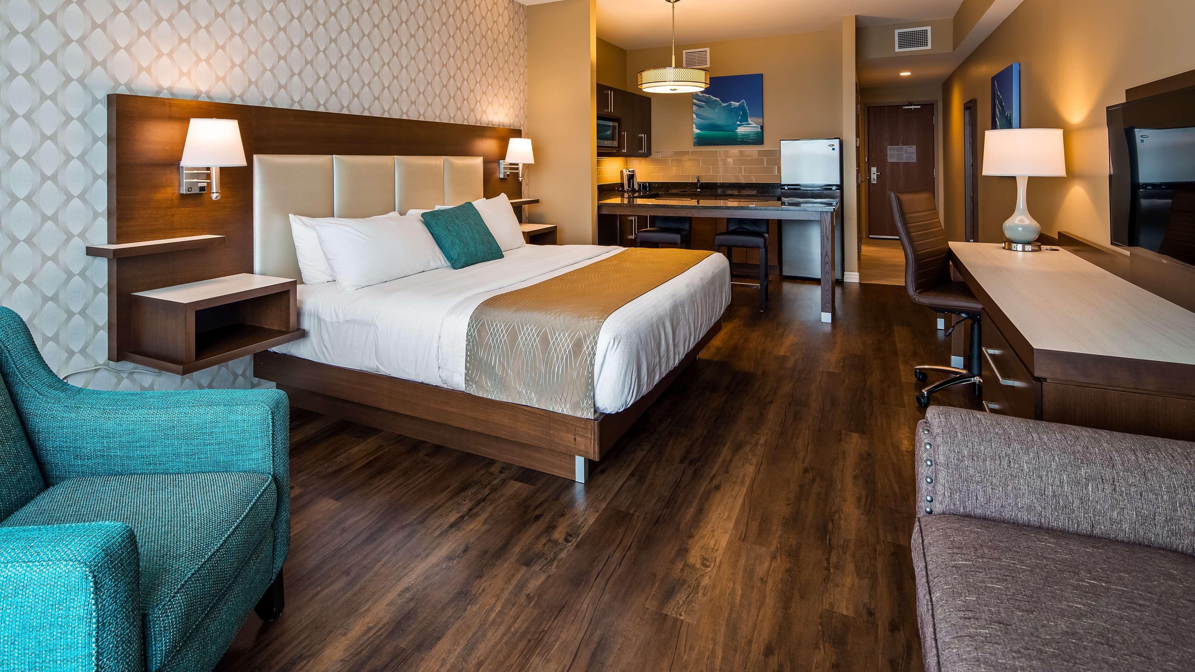 Best Western Plus St. John'S Airport Hotel And Suites Экстерьер фото