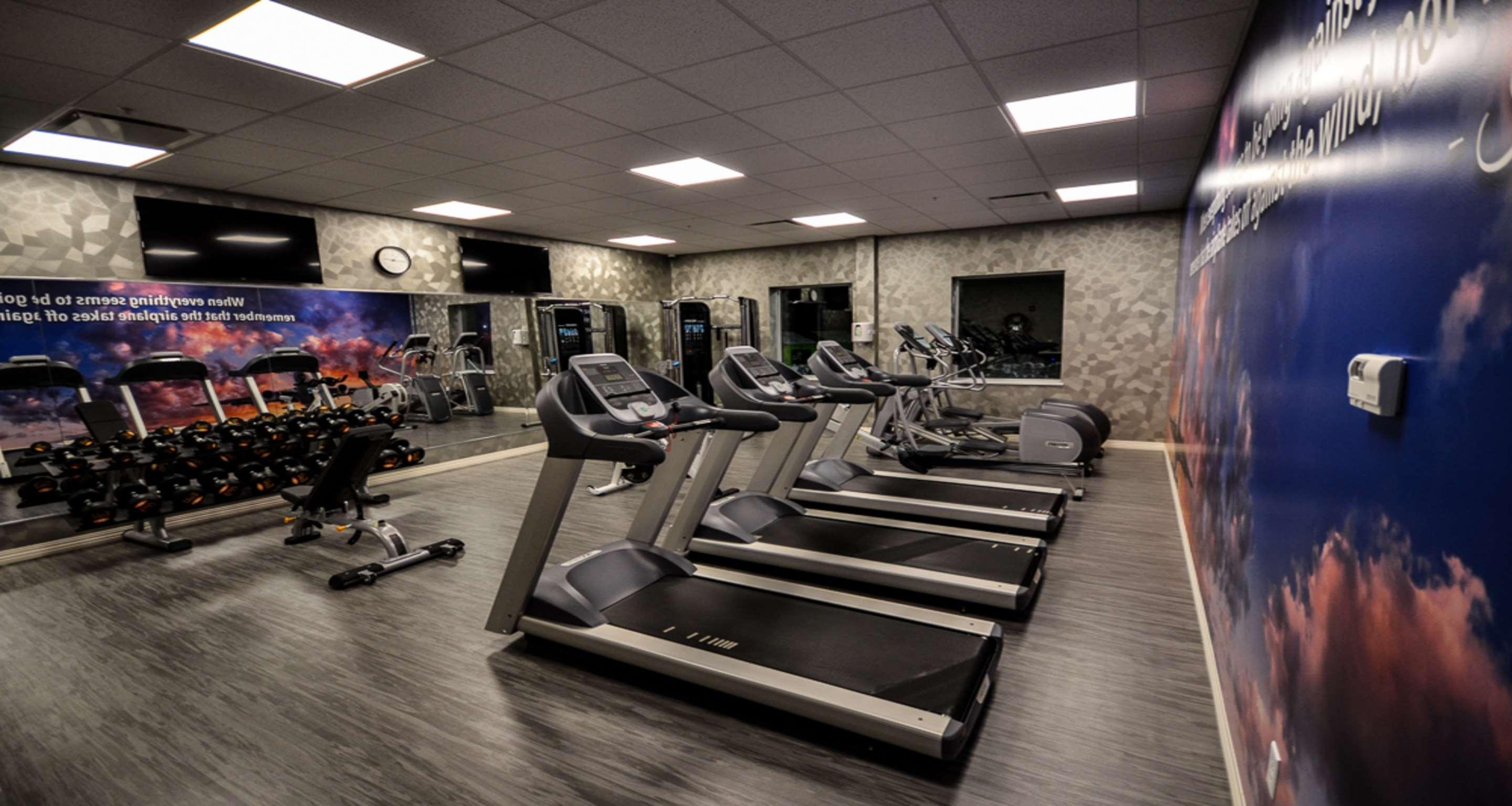 Best Western Plus St. John'S Airport Hotel And Suites Экстерьер фото