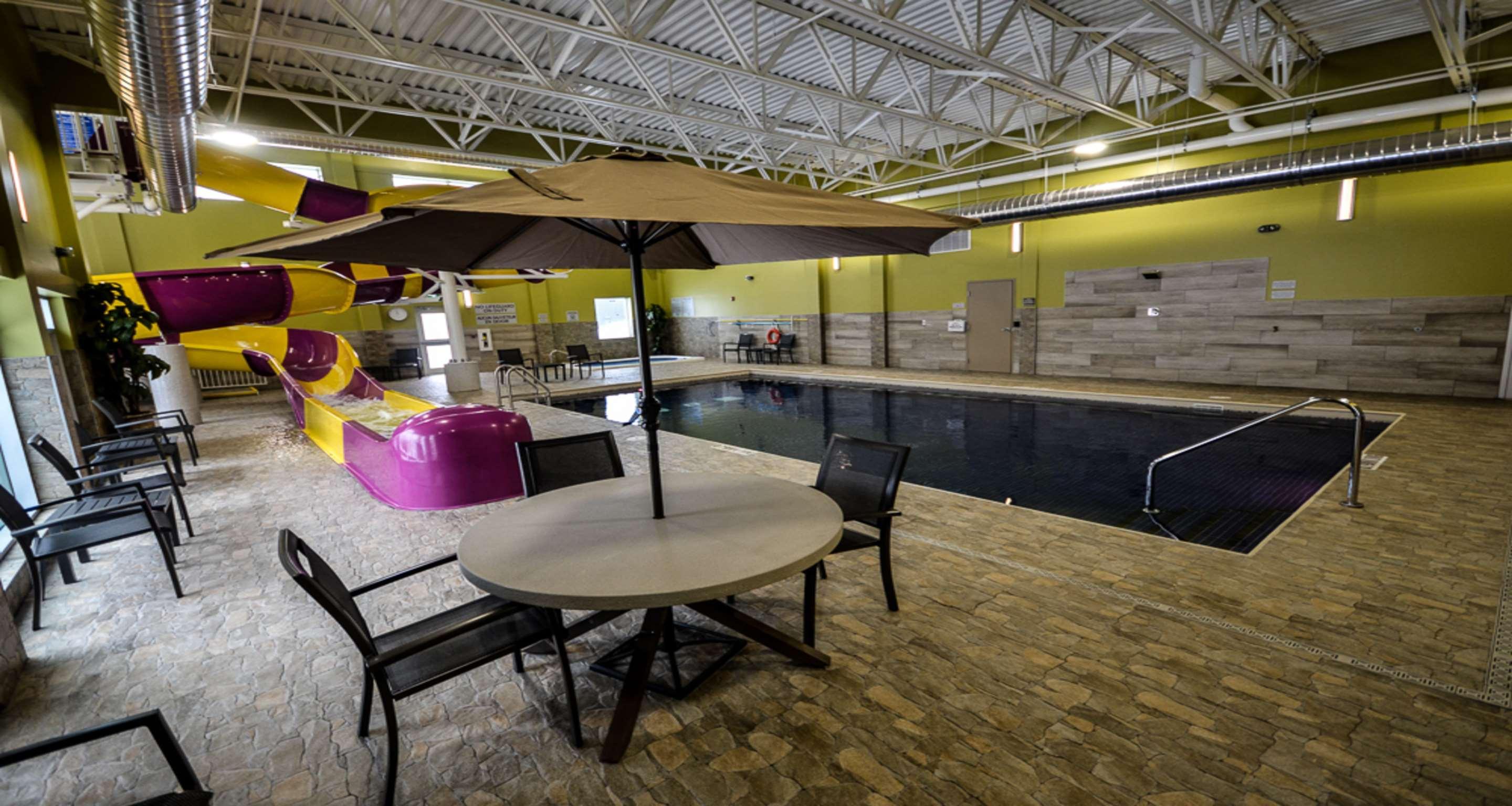 Best Western Plus St. John'S Airport Hotel And Suites Экстерьер фото