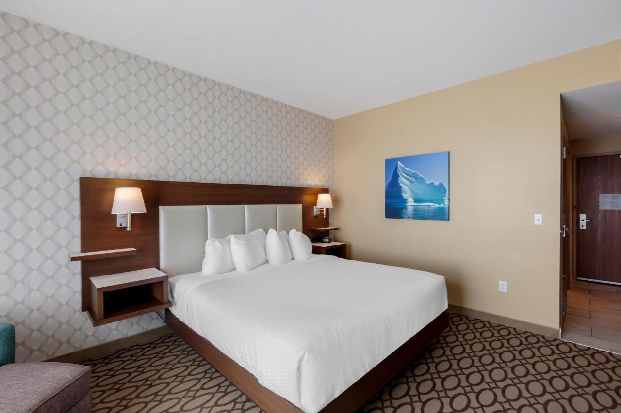 Best Western Plus St. John'S Airport Hotel And Suites Экстерьер фото