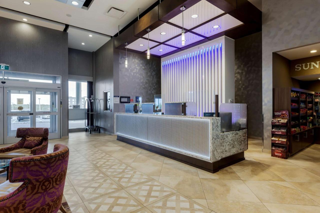 Best Western Plus St. John'S Airport Hotel And Suites Экстерьер фото